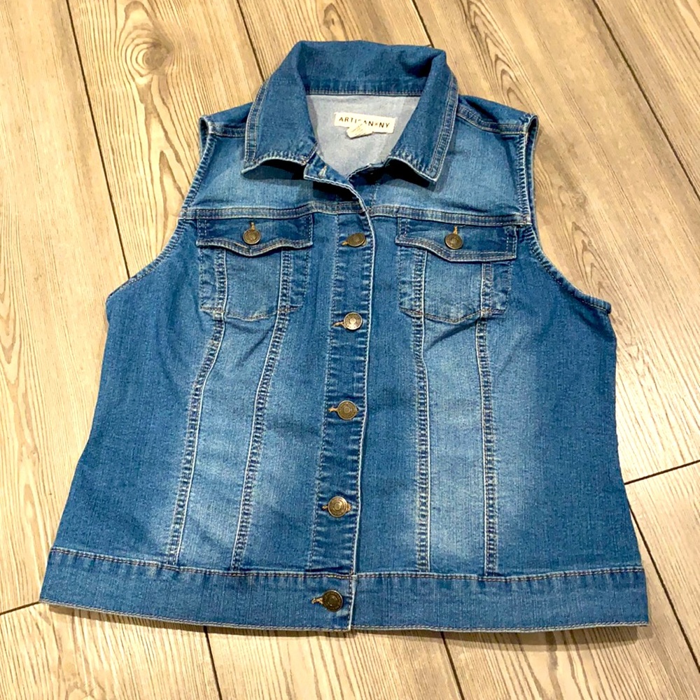 Women wear ,size L, color blue